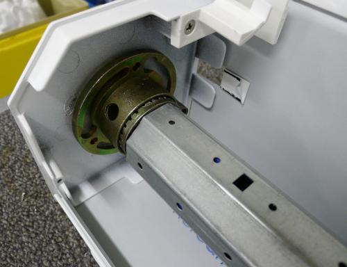 Artikelbild des Artikels “Kurbelgetriebe 90° für Mini Rollladen “