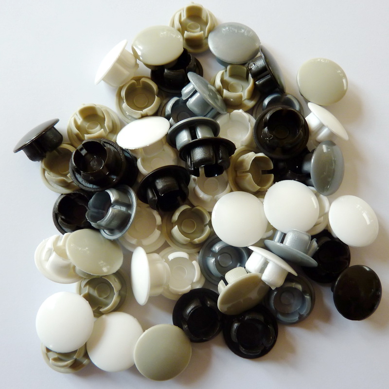 Artikelbild 1 des Artikels “Abdeckkappe 9,5 mm für Rollladen Führungsschienen “