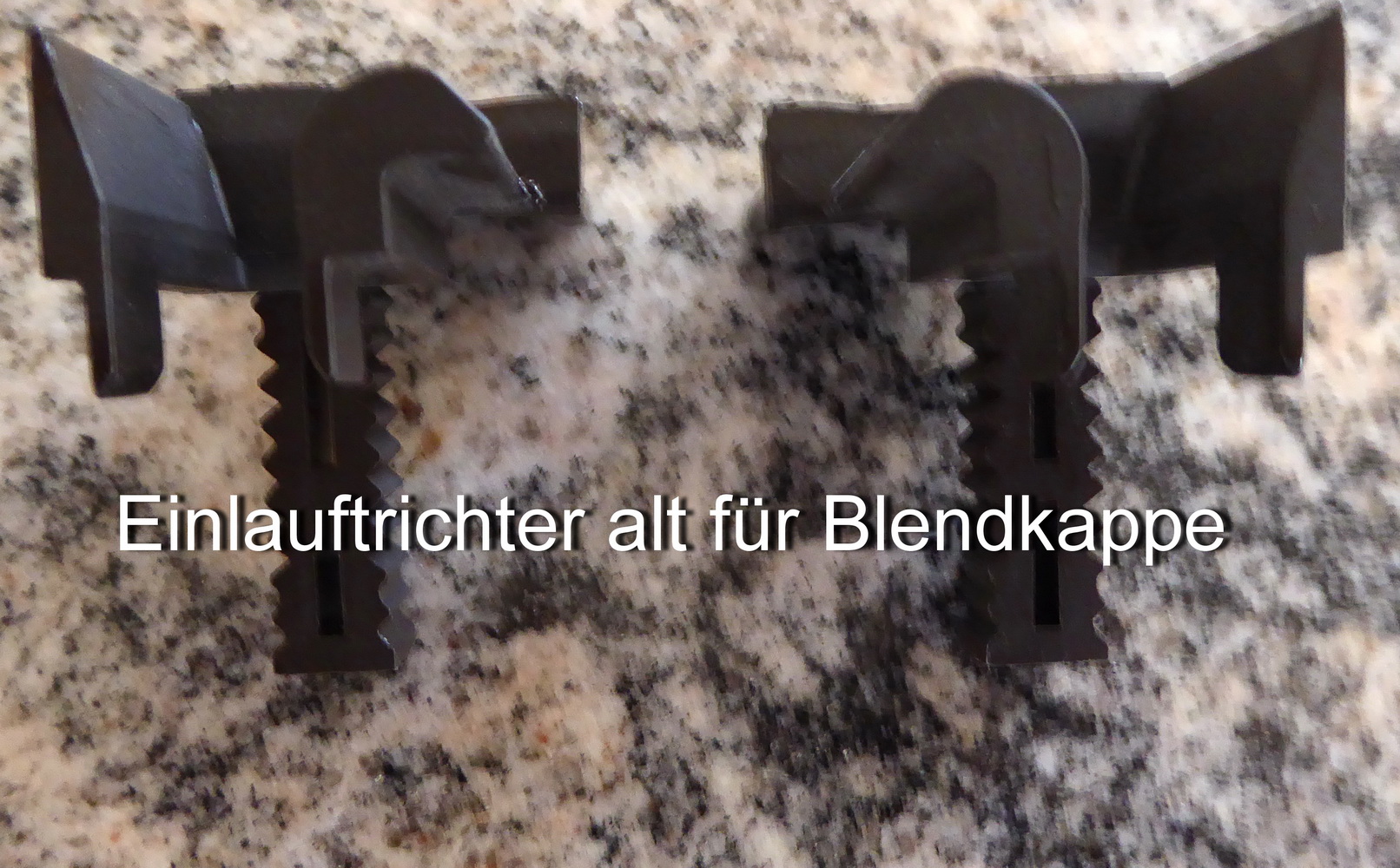 Artikelbild 2 des Artikels “Mini Einlaufstutzen HTF/LHTF alt für Blendkappen “