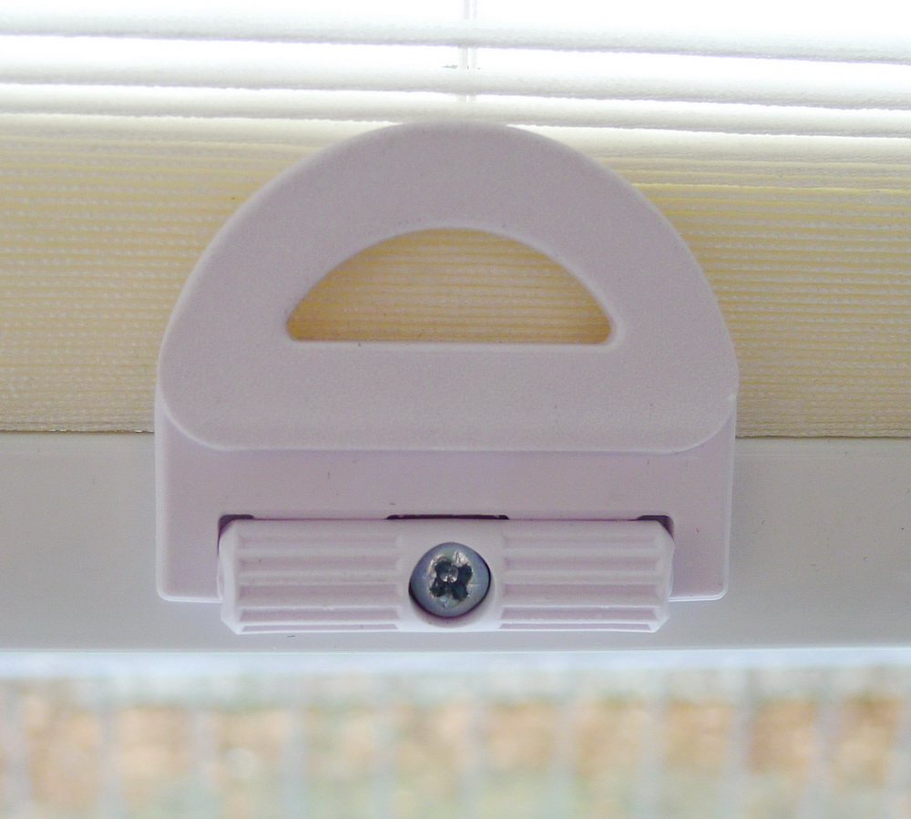 Artikelbild 5 des Artikels “Plisseegriff mit Halter – schwenkbar für Decomatic-Systeme “